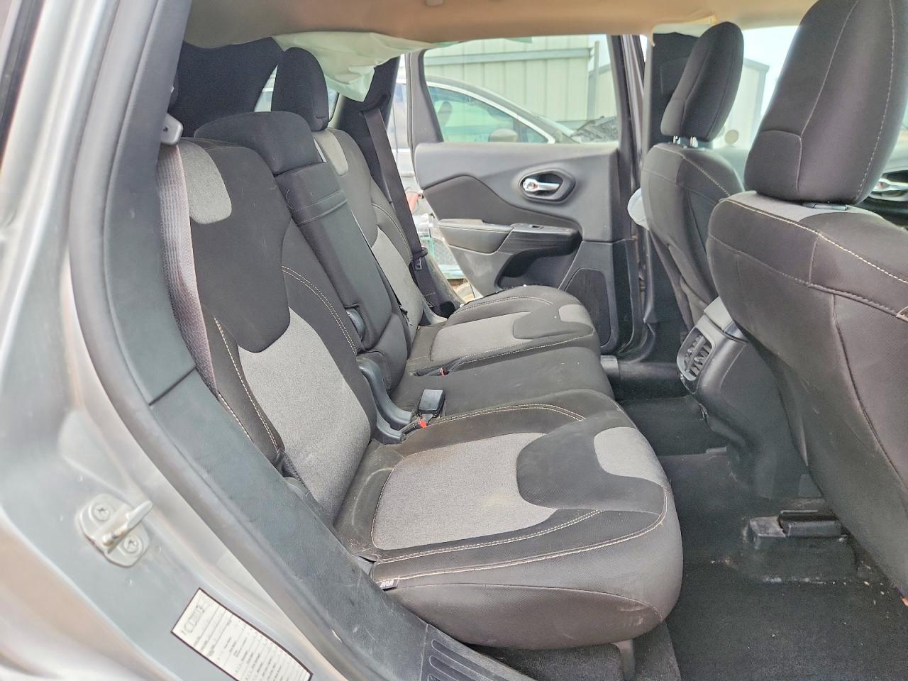2014 Jeep Cherokee Latitude Серый vin: 1C4PJMCS4EW252077