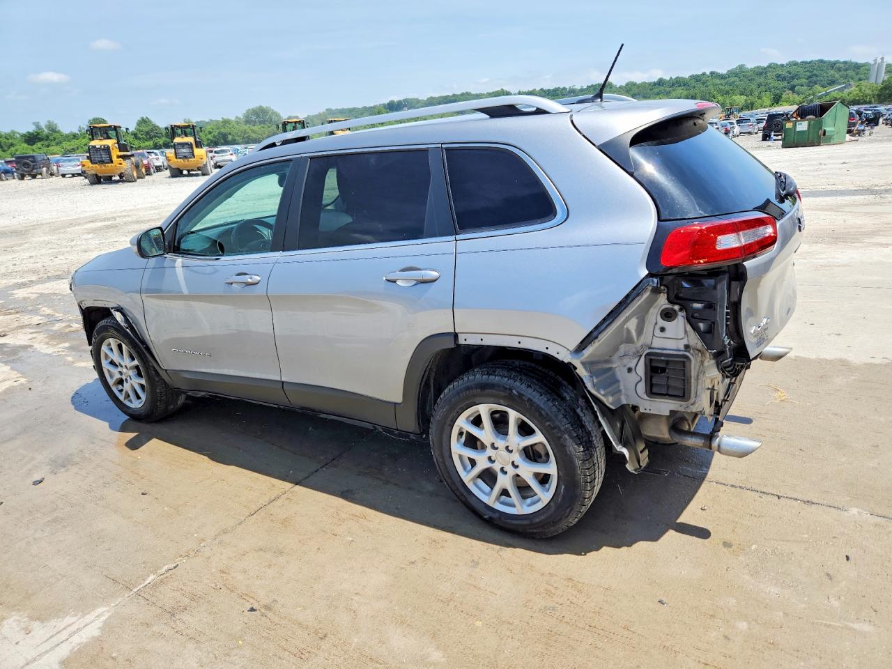 2014 Jeep Cherokee Latitude Silver vin: 1C4PJMCS4EW257635