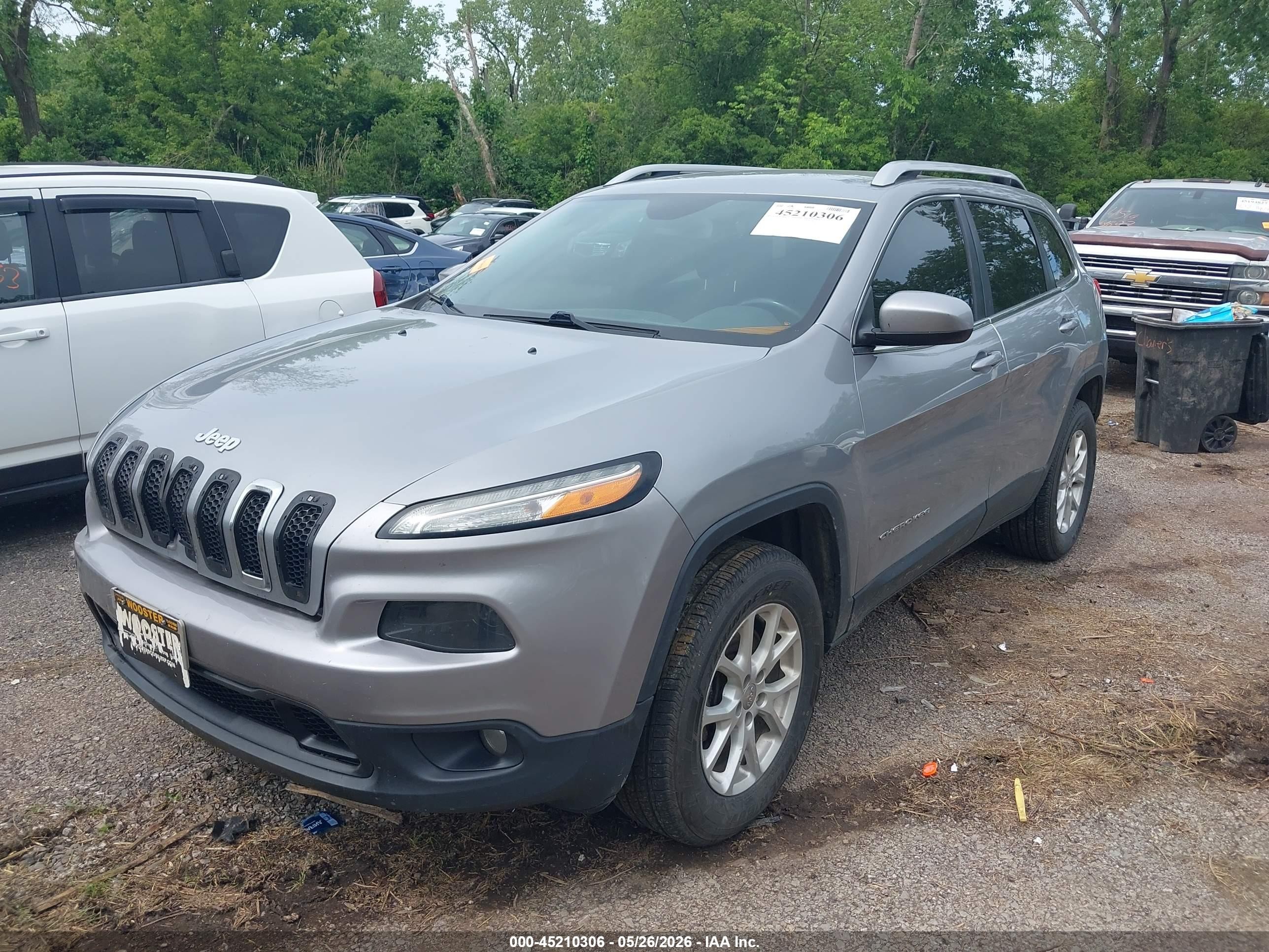2014 Jeep Cherokee Latitude Gray vin: 1C4PJMCS4EW264276