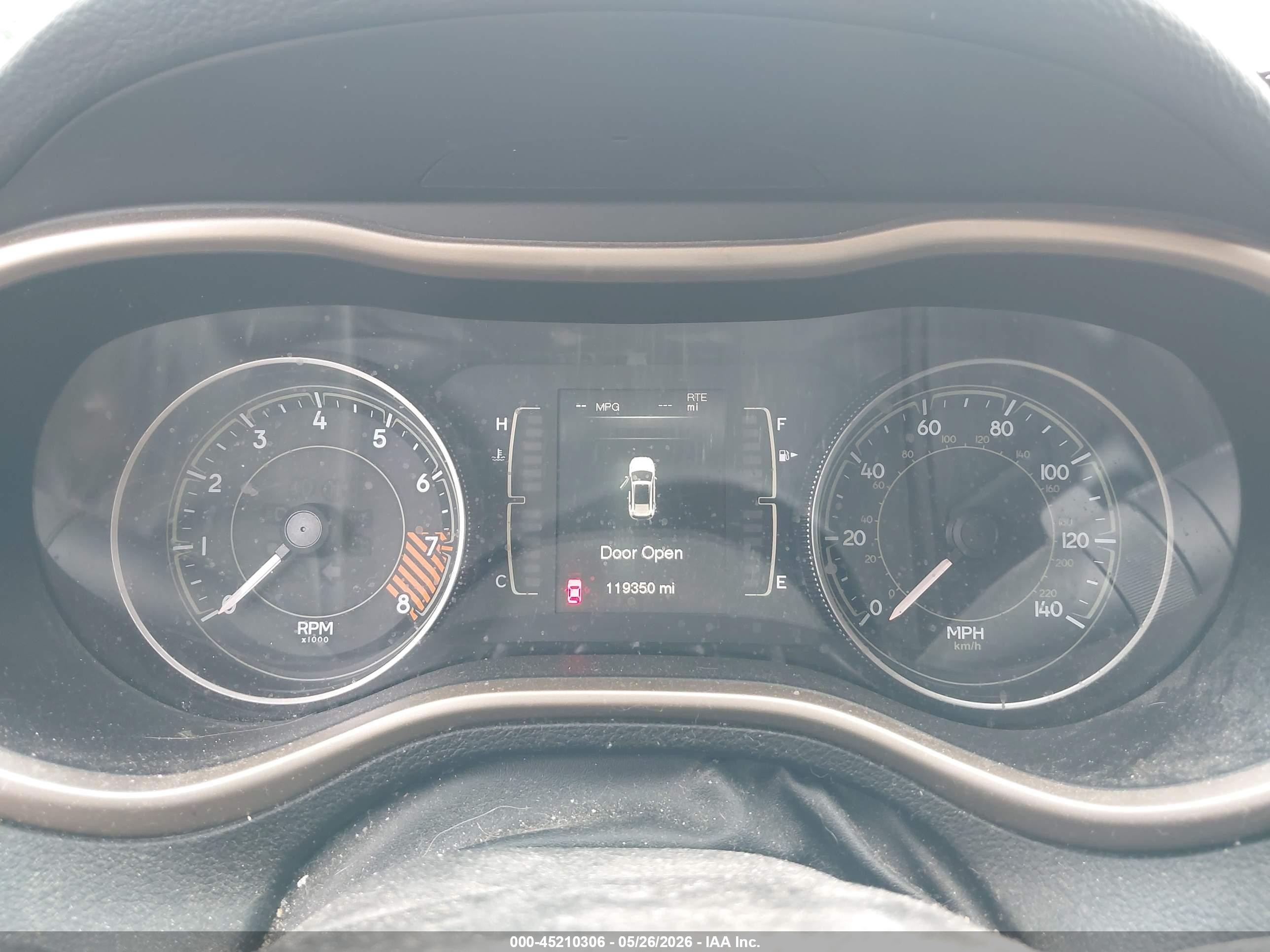 2014 Jeep Cherokee Latitude Gray vin: 1C4PJMCS4EW264276