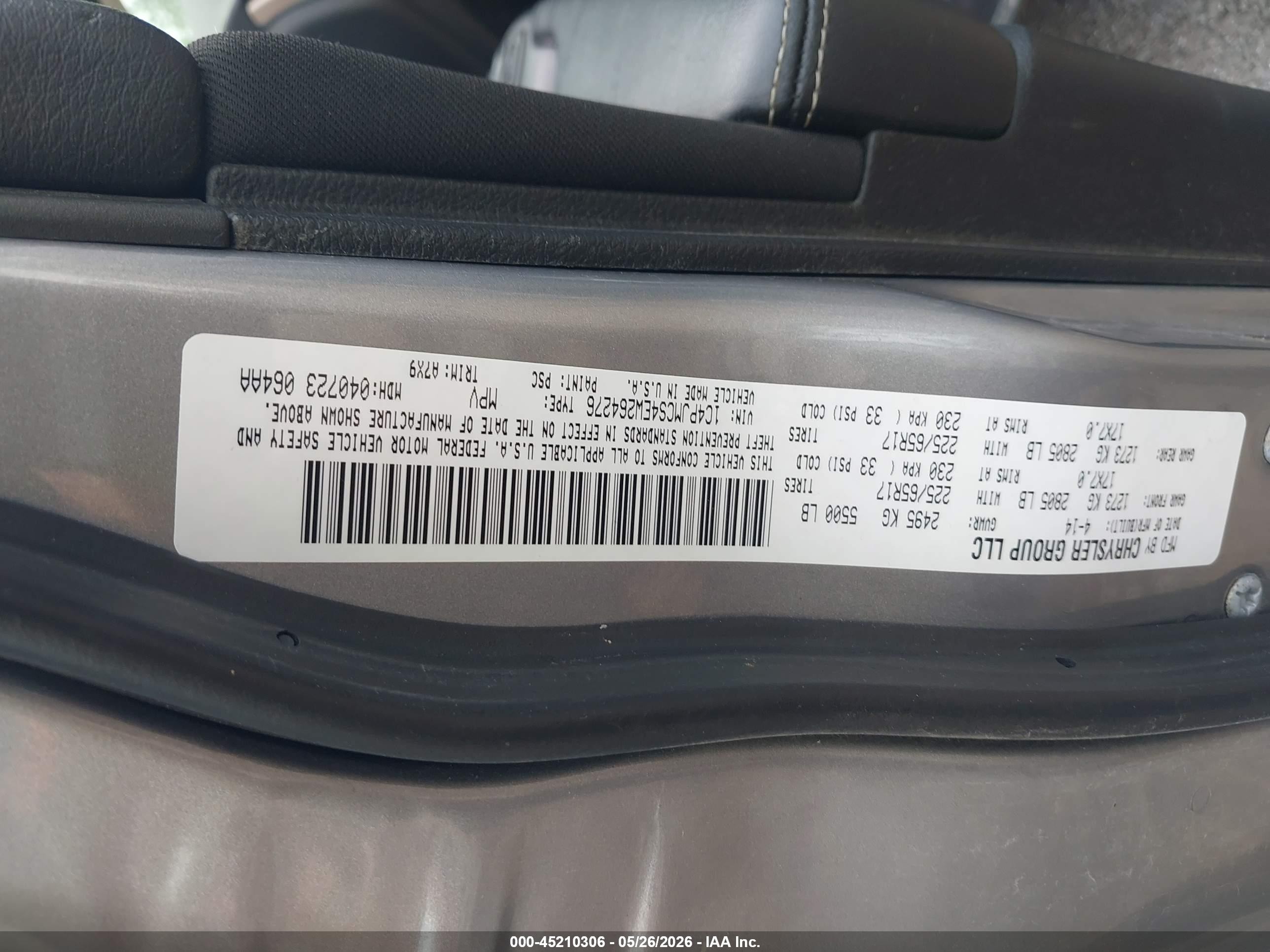 2014 Jeep Cherokee Latitude Gray vin: 1C4PJMCS4EW264276