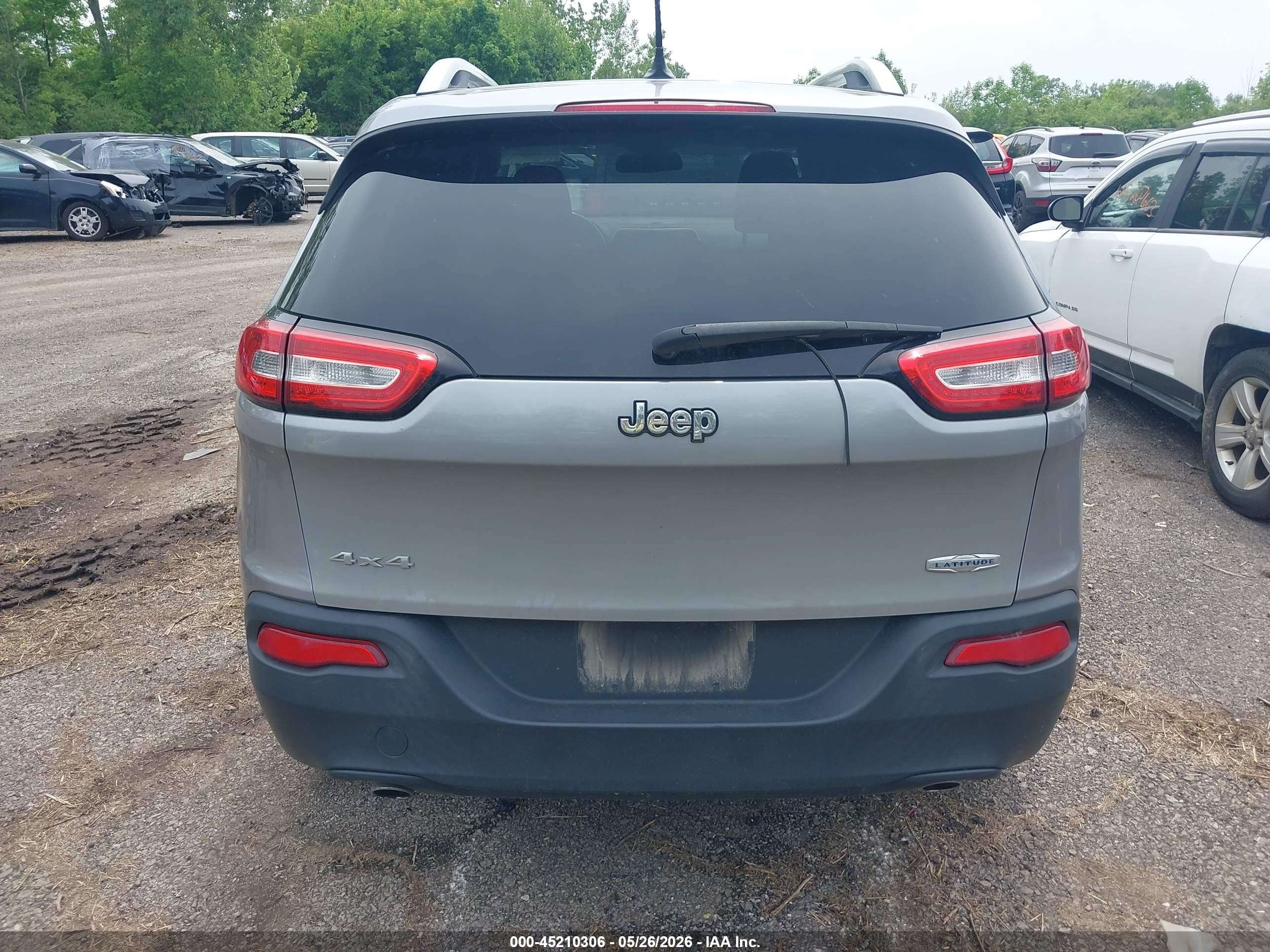 2014 Jeep Cherokee Latitude Gray vin: 1C4PJMCS4EW264276