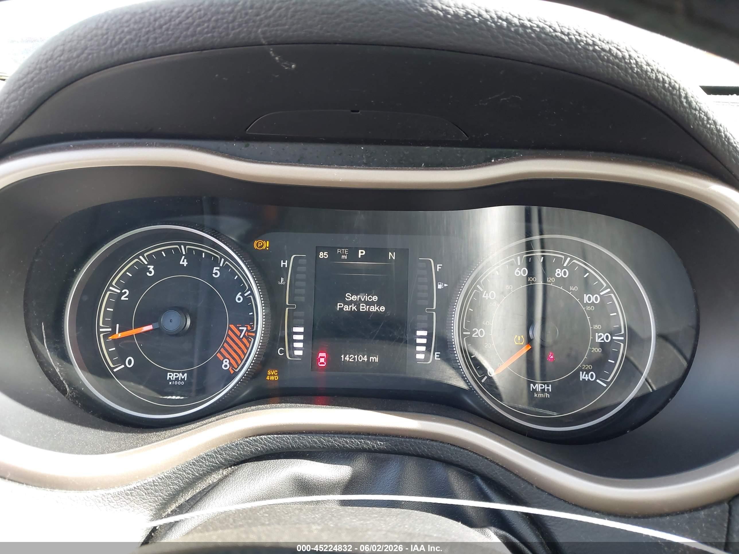 2015 Jeep Cherokee Latitude White vin: 1C4PJMCS4FW562277