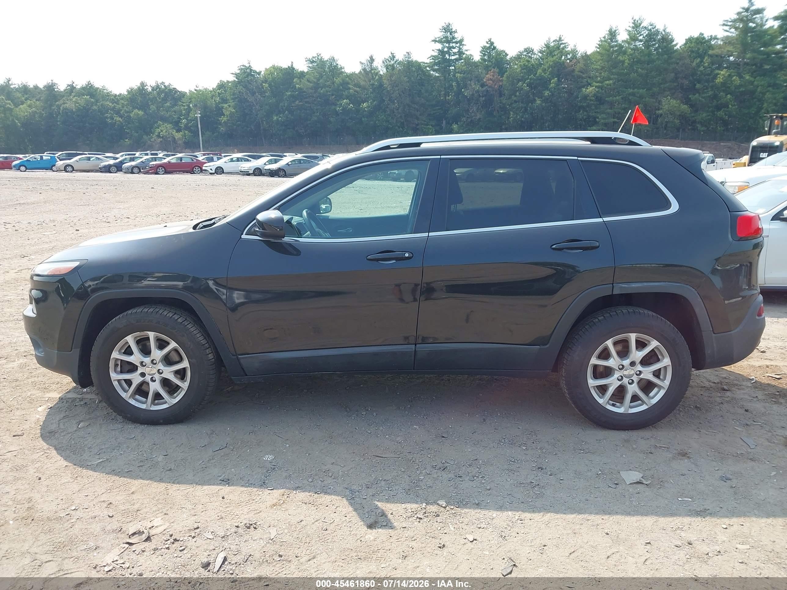 2015 Jeep Cherokee Latitude Black vin: 1C4PJMCS4FW577880