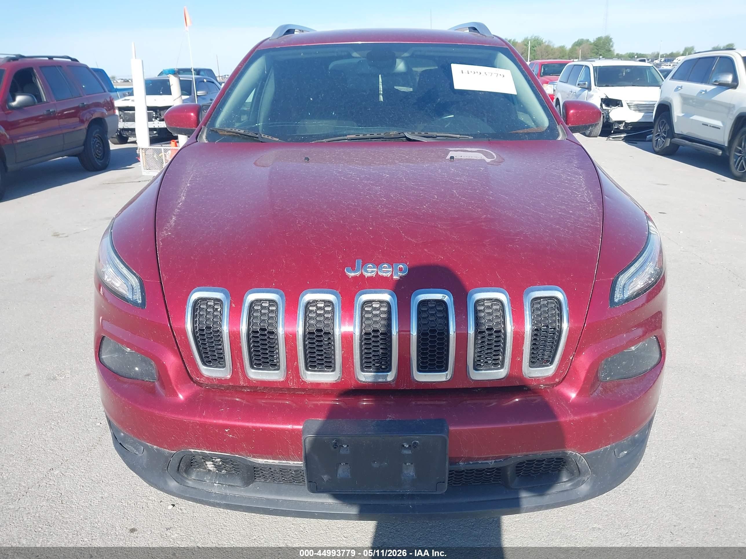 2015 Jeep Cherokee Latitude Red vin: 1C4PJMCS4FW649614