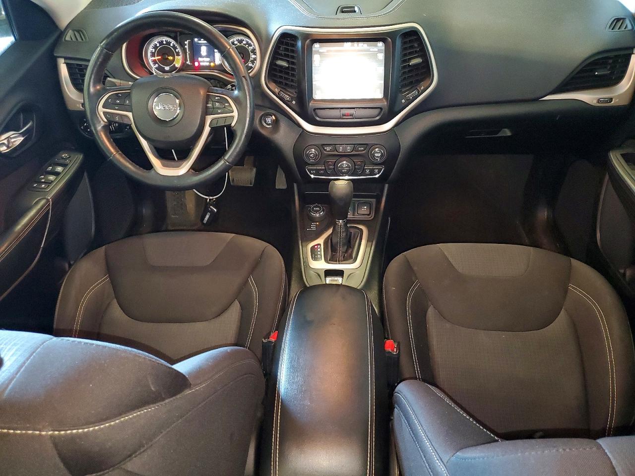 2015 Jeep Cherokee Latitude Gray vin: 1C4PJMCS4FW687117