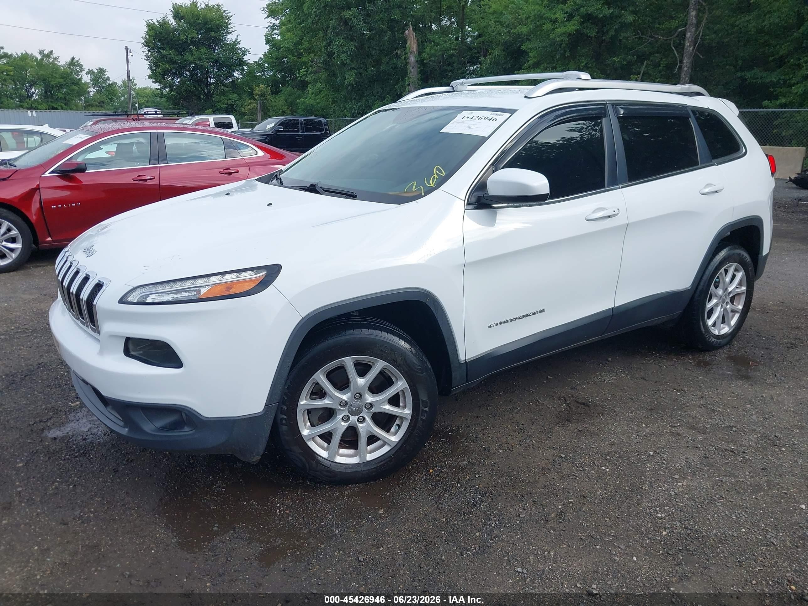 2015 Jeep Cherokee Latitude White vin: 1C4PJMCS4FW709407