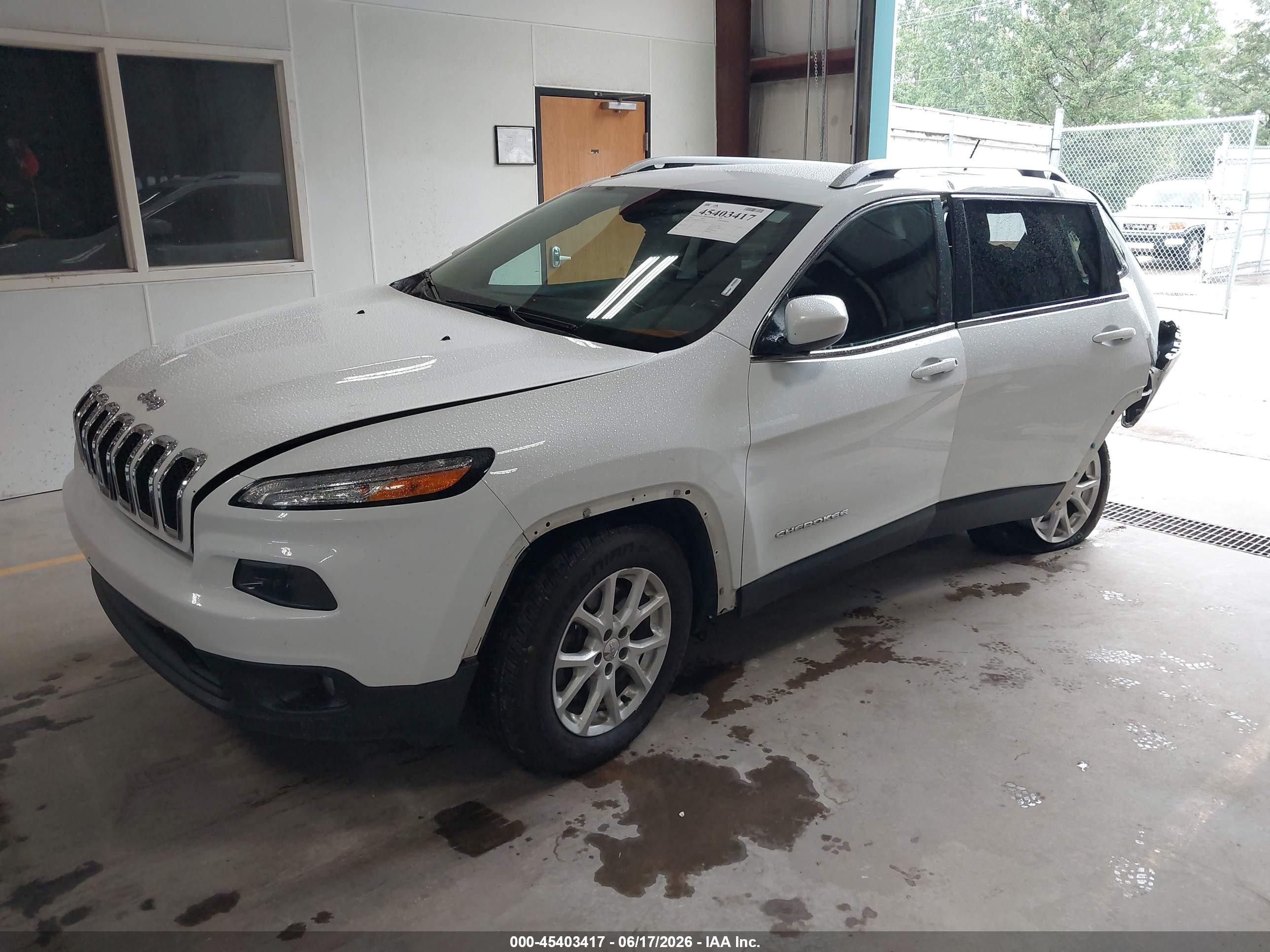 2015 Jeep Cherokee Latitude Белый vin: 1C4PJMCS4FW740110