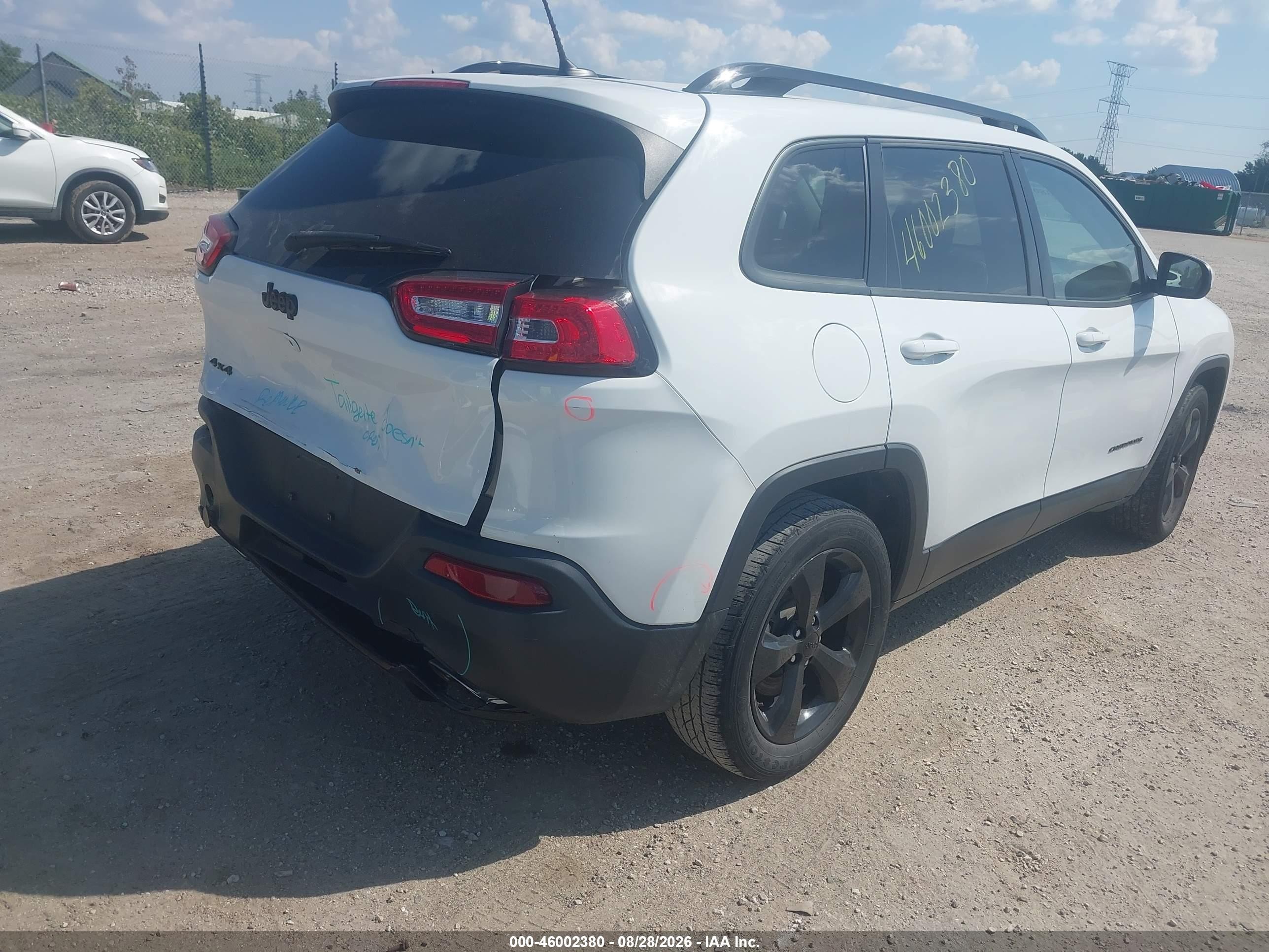 2015 Jeep Cherokee Latitude Altitude White vin: 1C4PJMCS4FW756047