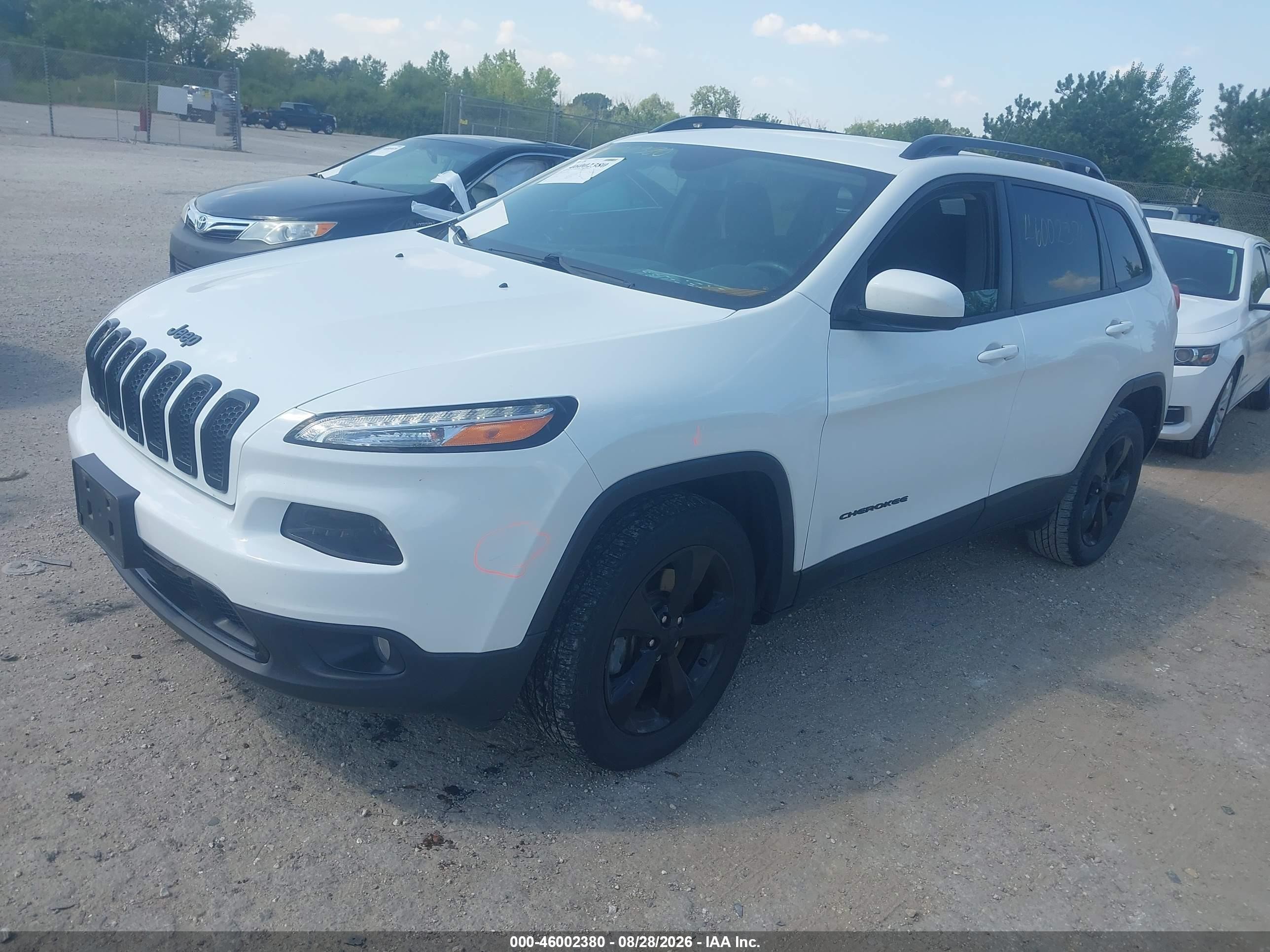 2015 Jeep Cherokee Latitude Altitude White vin: 1C4PJMCS4FW756047