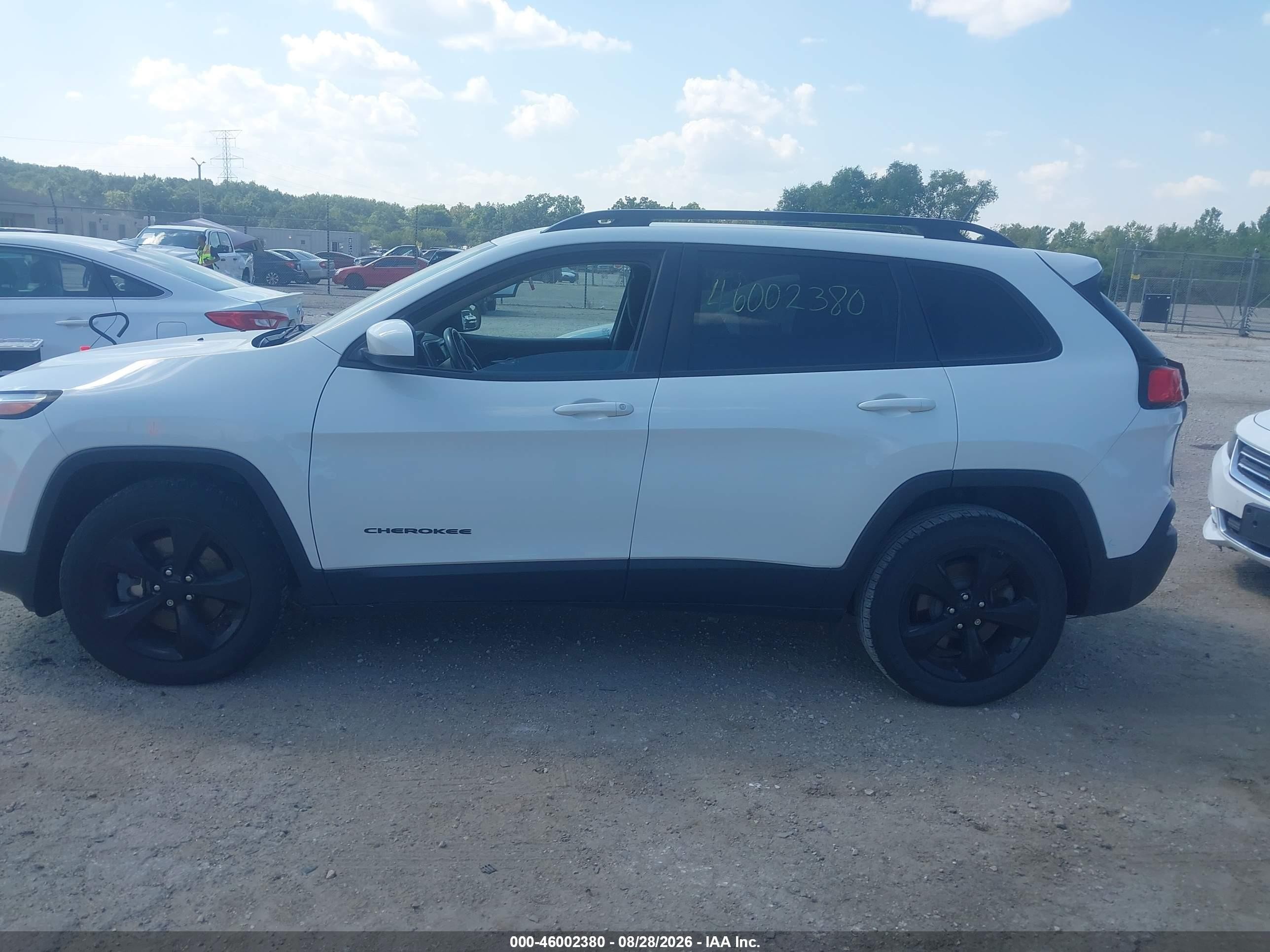 2015 Jeep Cherokee Latitude Altitude White vin: 1C4PJMCS4FW756047