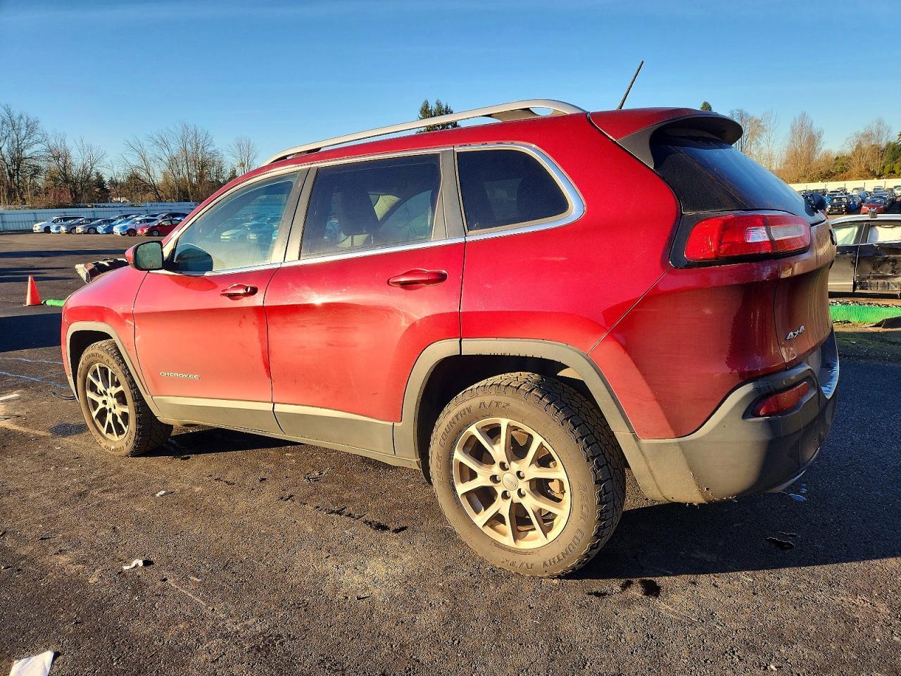 2015 Jeep Cherokee Latitude Burgundy vin: 1C4PJMCS4FW787461