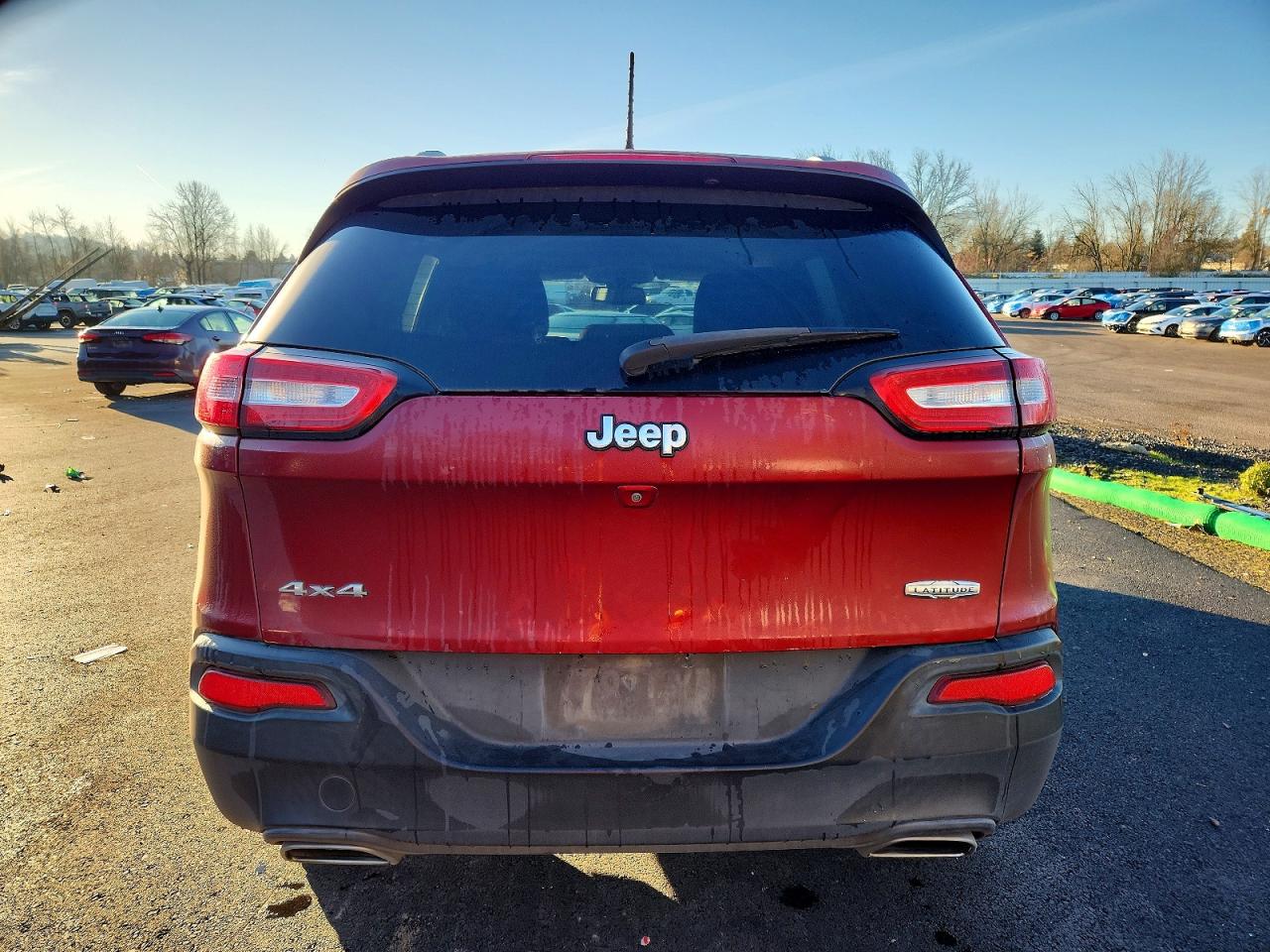 2015 Jeep Cherokee Latitude Burgundy vin: 1C4PJMCS4FW787461