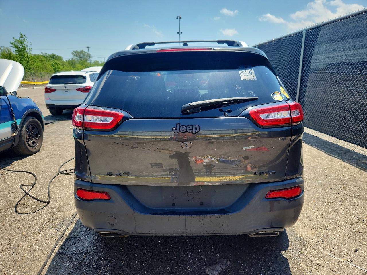 2016 Jeep Cherokee Latitude Charcoal vin: 1C4PJMCS4GW327508