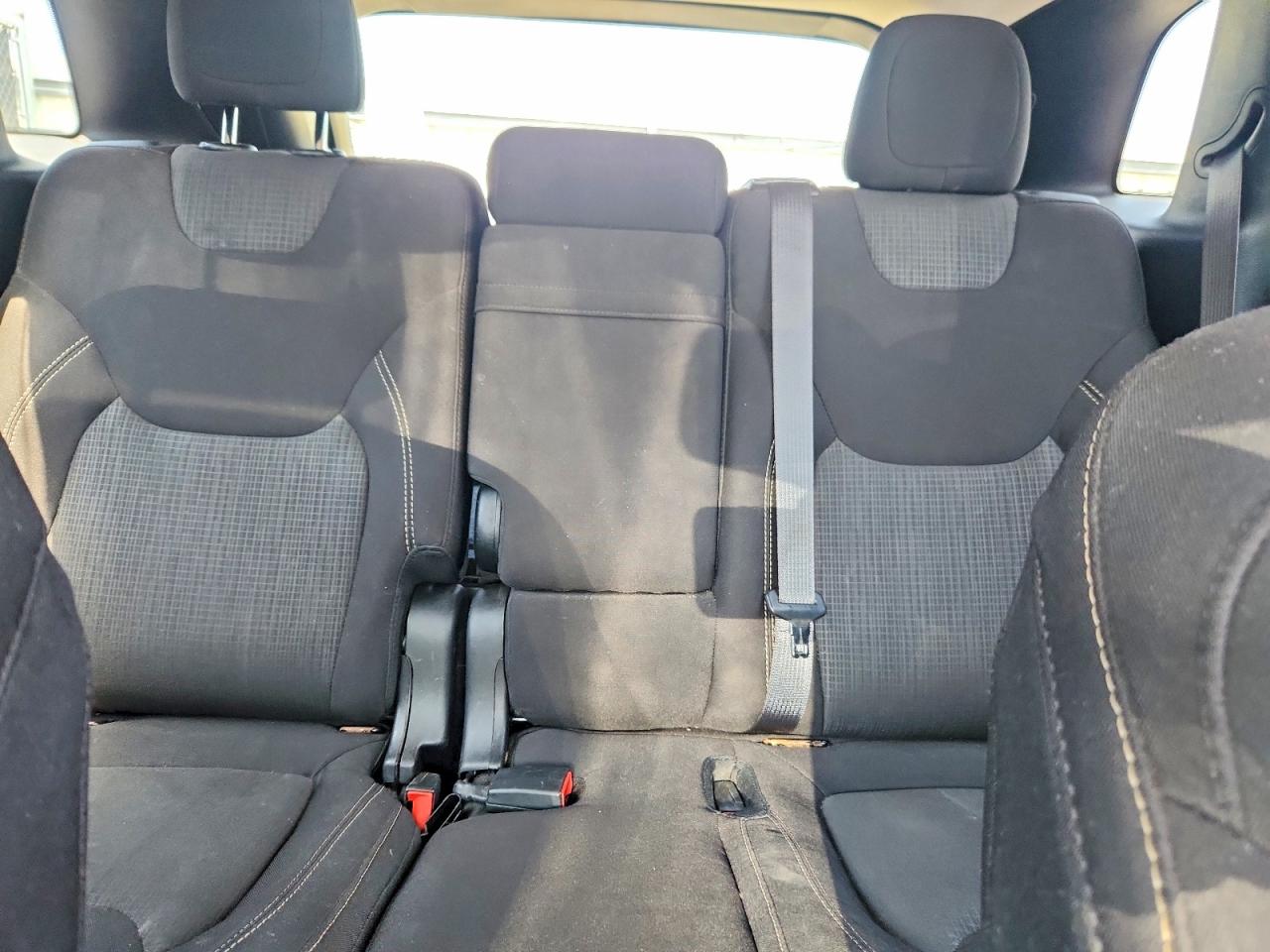 2016 Jeep Cherokee Latitude Charcoal vin: 1C4PJMCS4GW327508