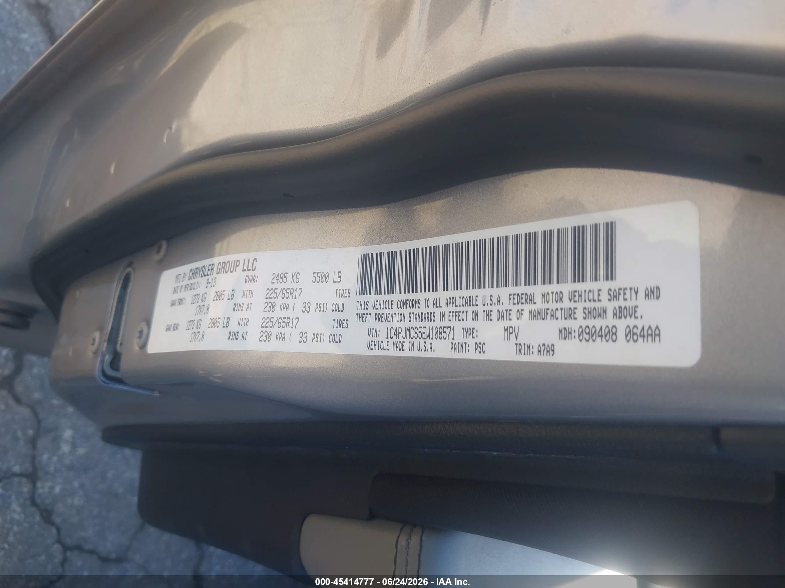 2014 Jeep Cherokee Latitude Серебряный vin: 1C4PJMCS5EW108571