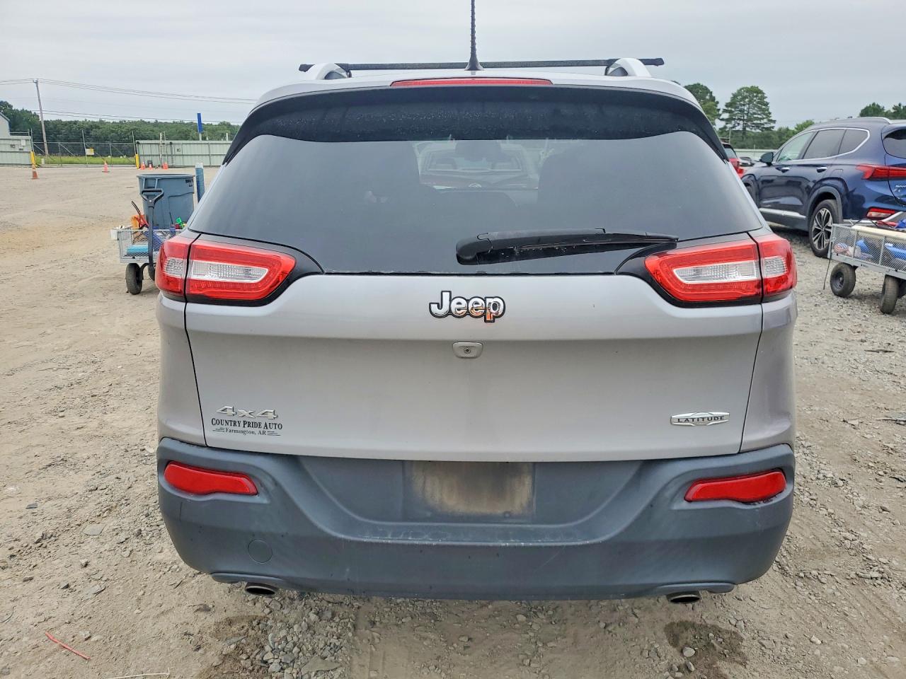 2014 Jeep Cherokee Latitude Gray vin: 1C4PJMCS5EW193122