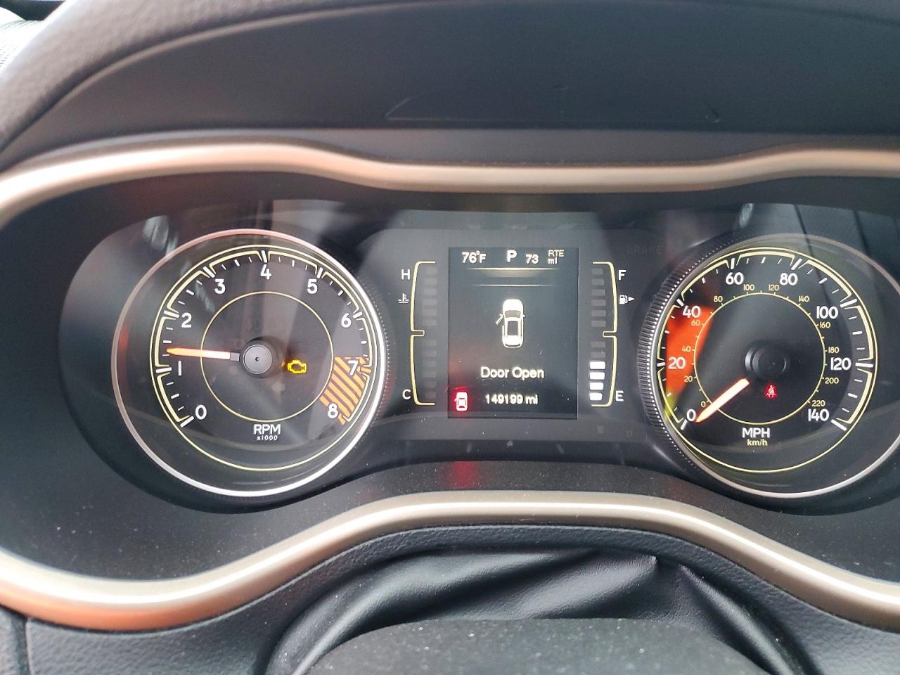 2014 Jeep Cherokee Latitude Gray vin: 1C4PJMCS5EW193122