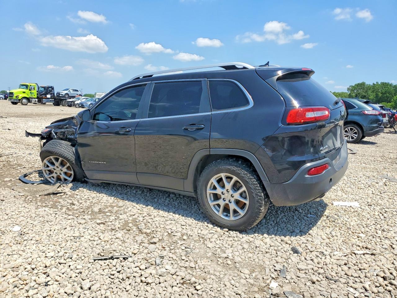 2014 Jeep Cherokee Latitude Black vin: 1C4PJMCS5EW223252