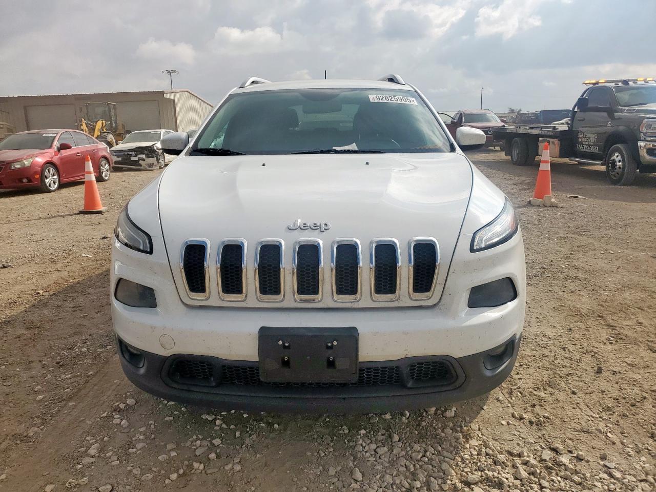 2014 Jeep Cherokee Latitude Белый vin: 1C4PJMCS5EW247891
