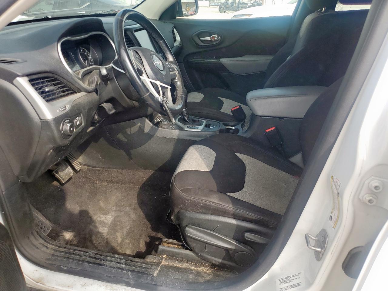2014 Jeep Cherokee Latitude Белый vin: 1C4PJMCS5EW247891
