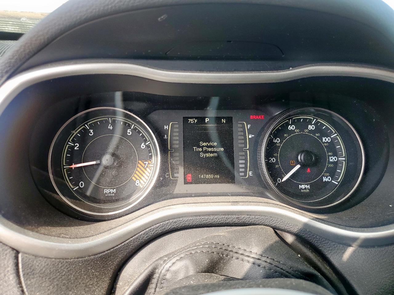 2014 Jeep Cherokee Latitude Белый vin: 1C4PJMCS5EW247891