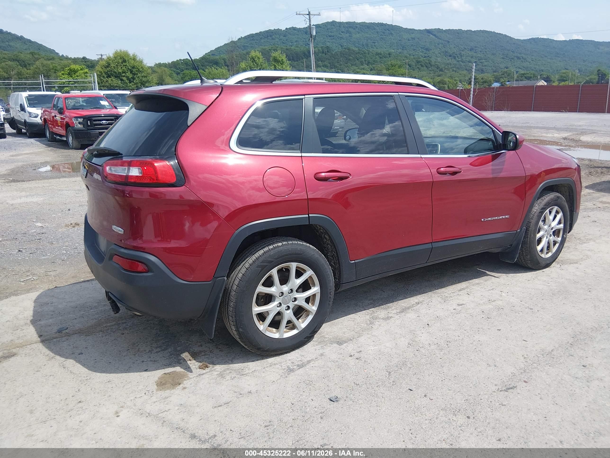 2014 Jeep Cherokee Latitude Burgundy vin: 1C4PJMCS5EW268451