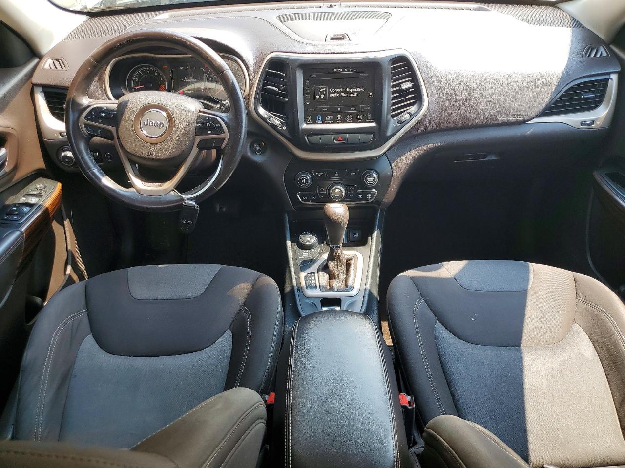 2014 Jeep Cherokee Latitude Gold vin: 1C4PJMCS5EW285377