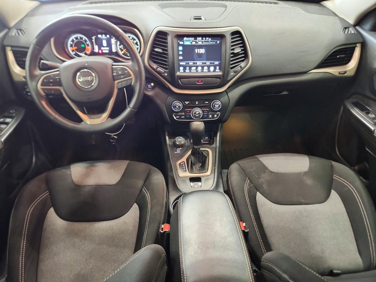 2014 Jeep Cherokee Latitude Gray vin: 1C4PJMCS5EW298341
