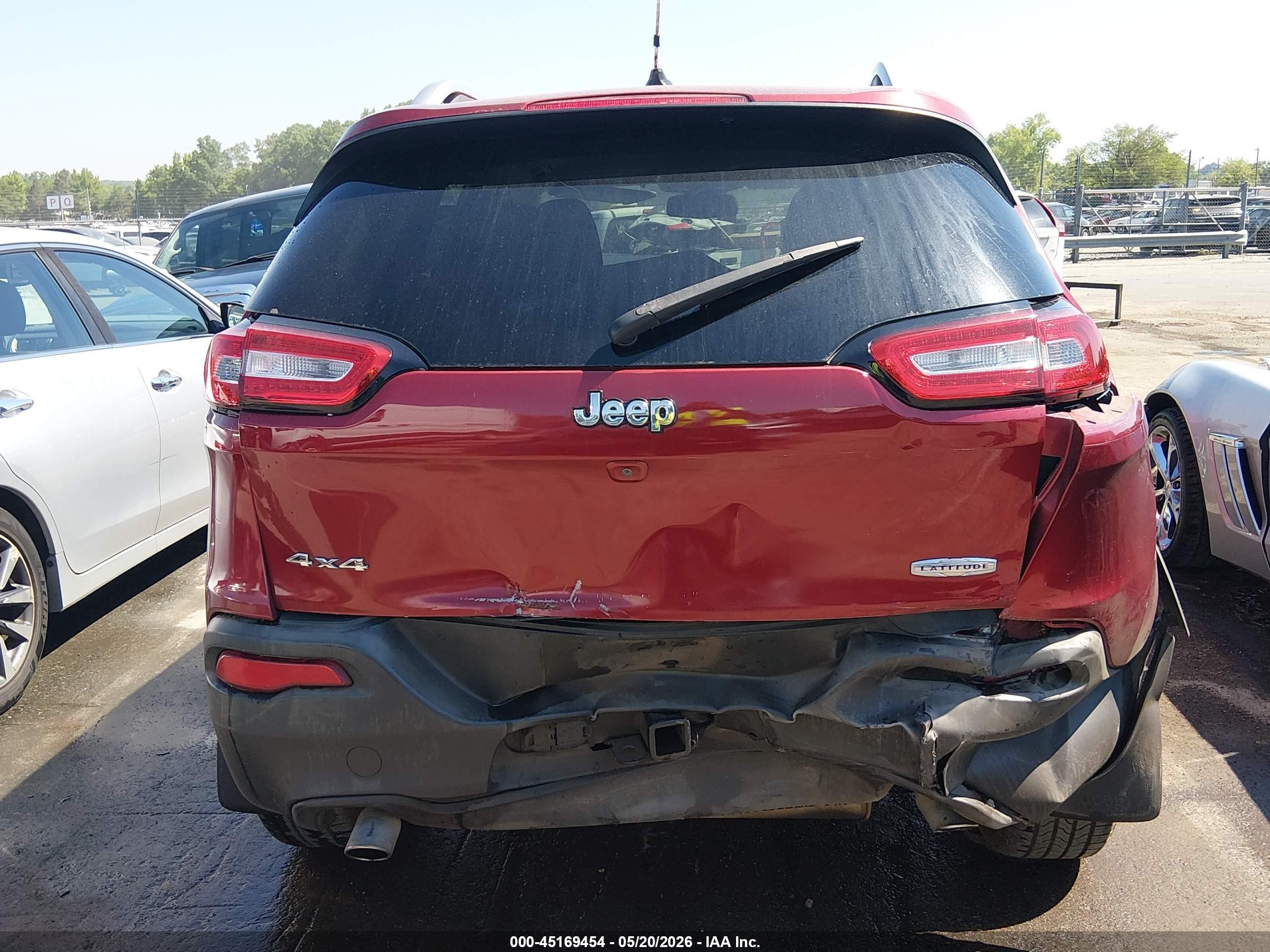 2014 Jeep Cherokee Latitude Burgundy vin: 1C4PJMCS5EW317695