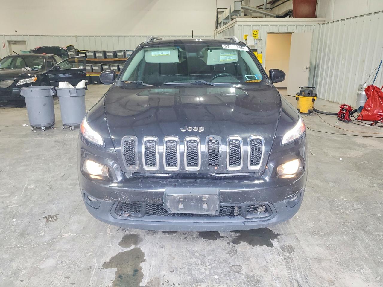 2015 Jeep Cherokee Latitude Black vin: 1C4PJMCS5FW513637