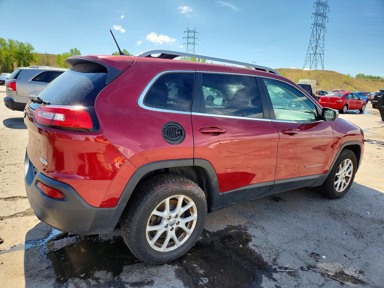 2015 Jeep Cherokee Latitude Burgundy vin: 1C4PJMCS5FW541454