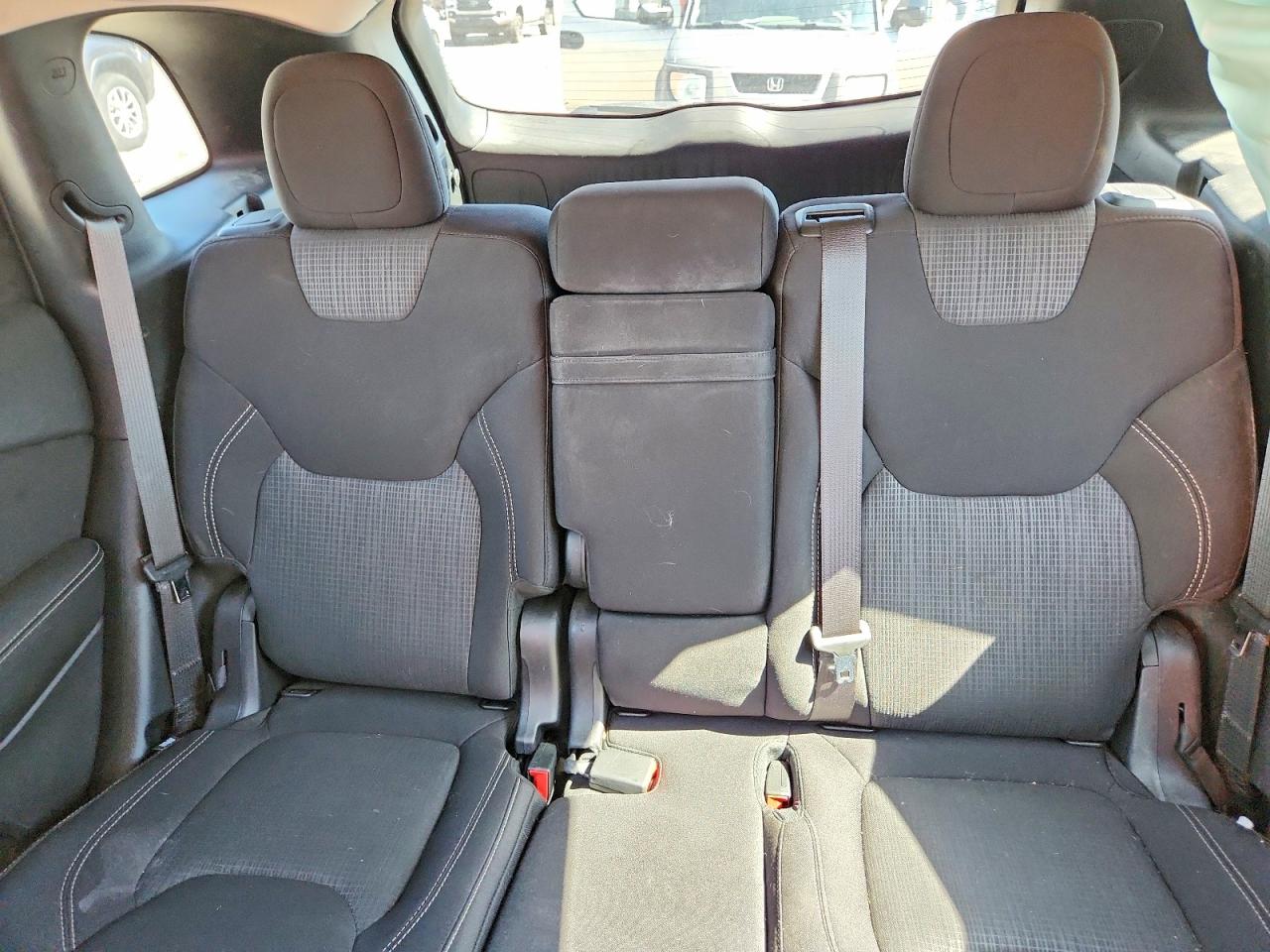 2015 Jeep Cherokee Latitude Burgundy vin: 1C4PJMCS5FW541454