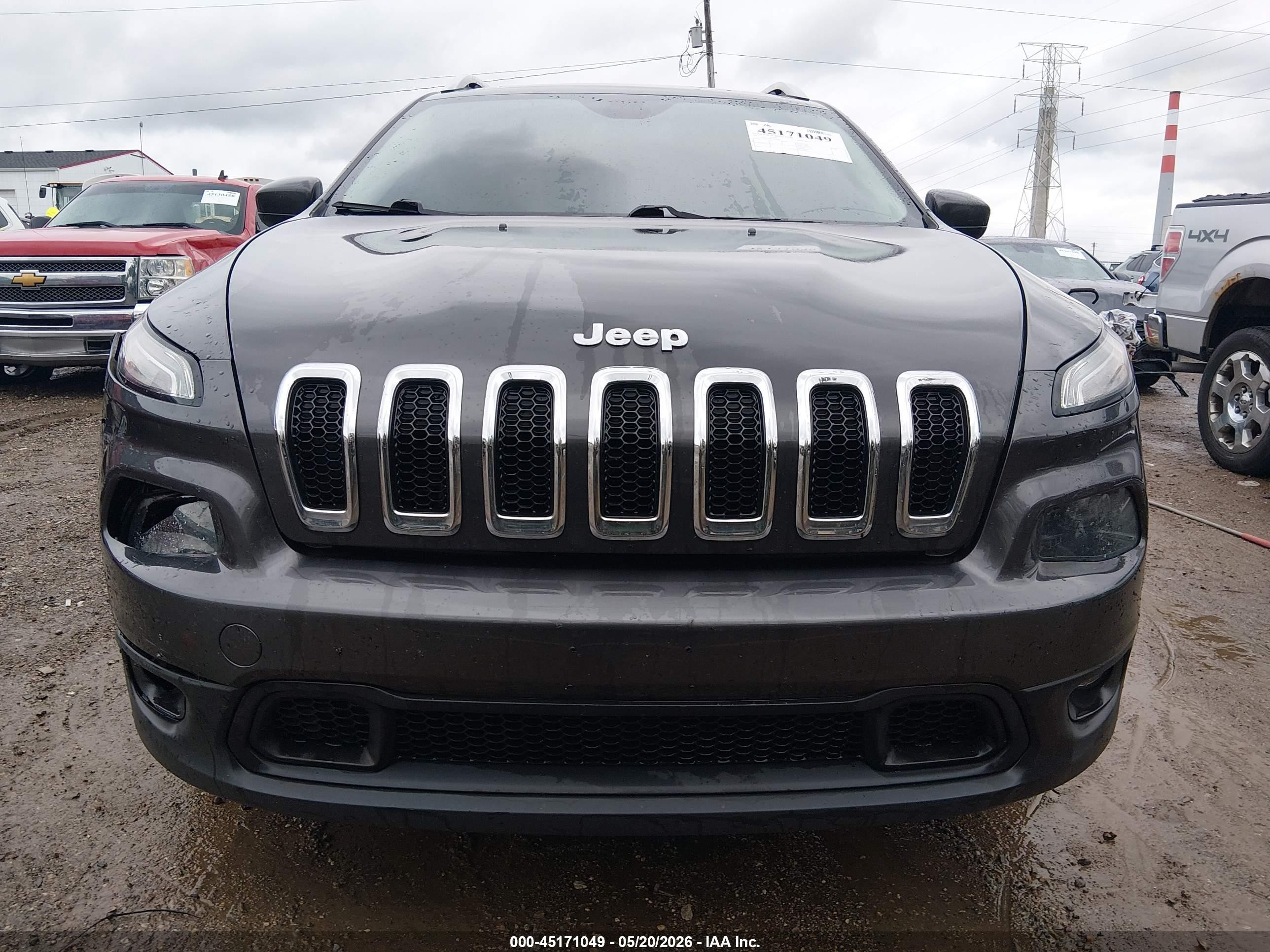 2015 Jeep Cherokee Latitude Gray vin: 1C4PJMCS5FW599838