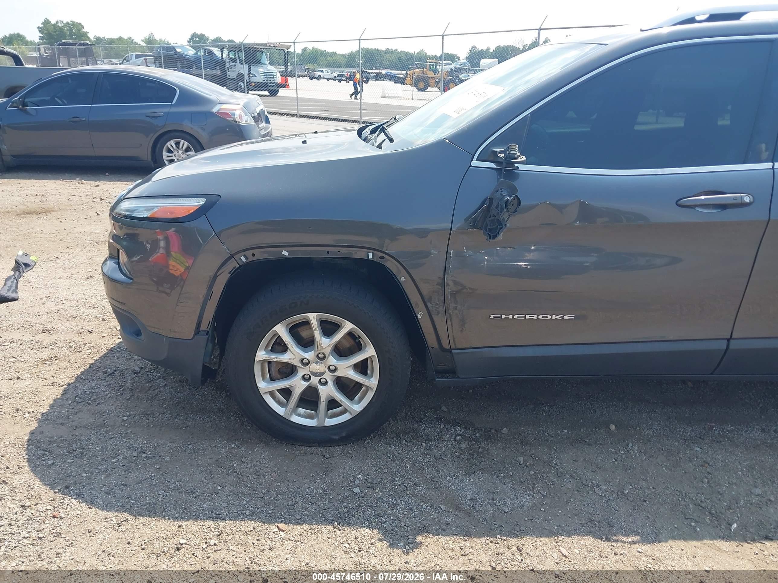 2015 Jeep Cherokee Latitude Black vin: 1C4PJMCS5FW601071