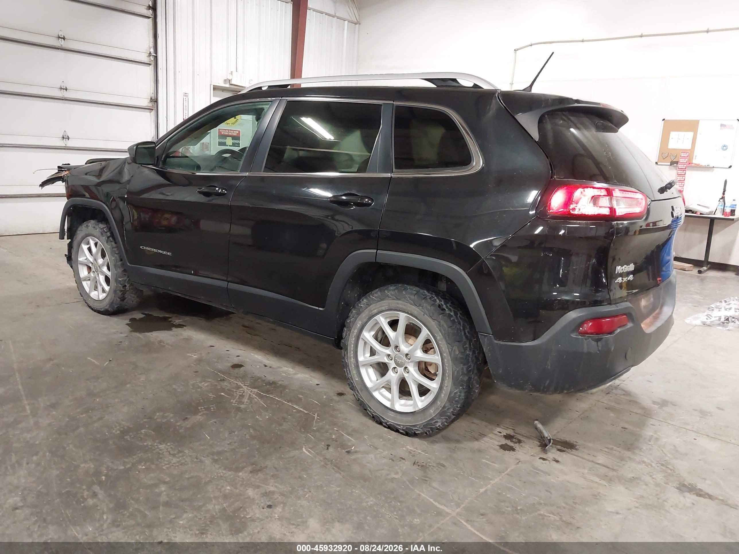 2015 Jeep Cherokee Latitude Black vin: 1C4PJMCS5FW614905