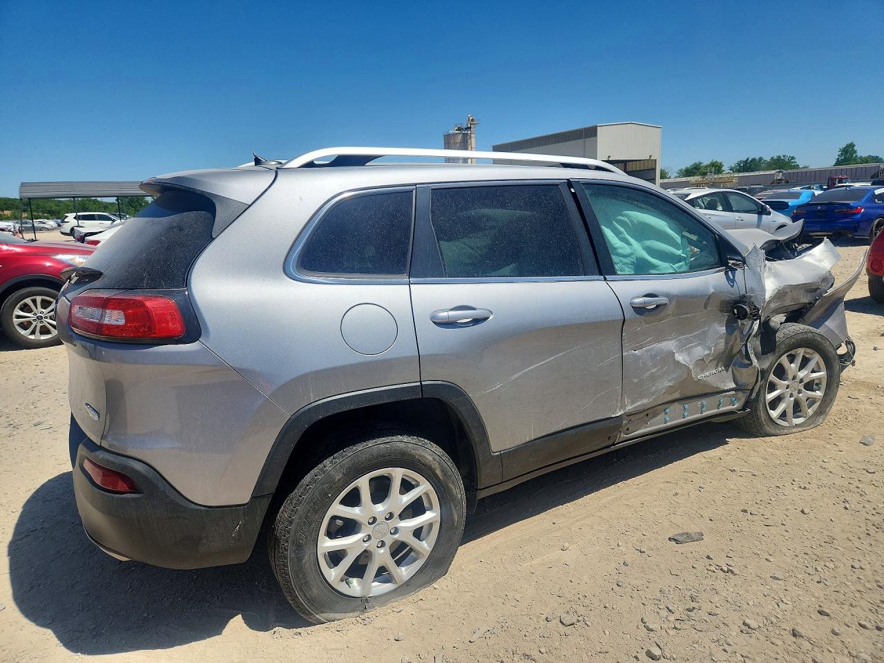 2015 Jeep Cherokee Latitude Gray vin: 1C4PJMCS5FW654417