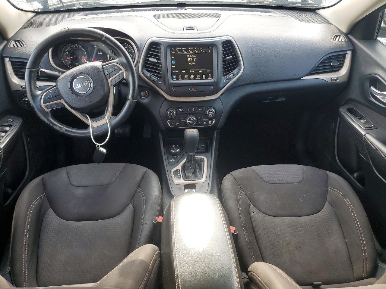 2015 Jeep Cherokee Latitude Black vin: 1C4PJMCS5FW727950