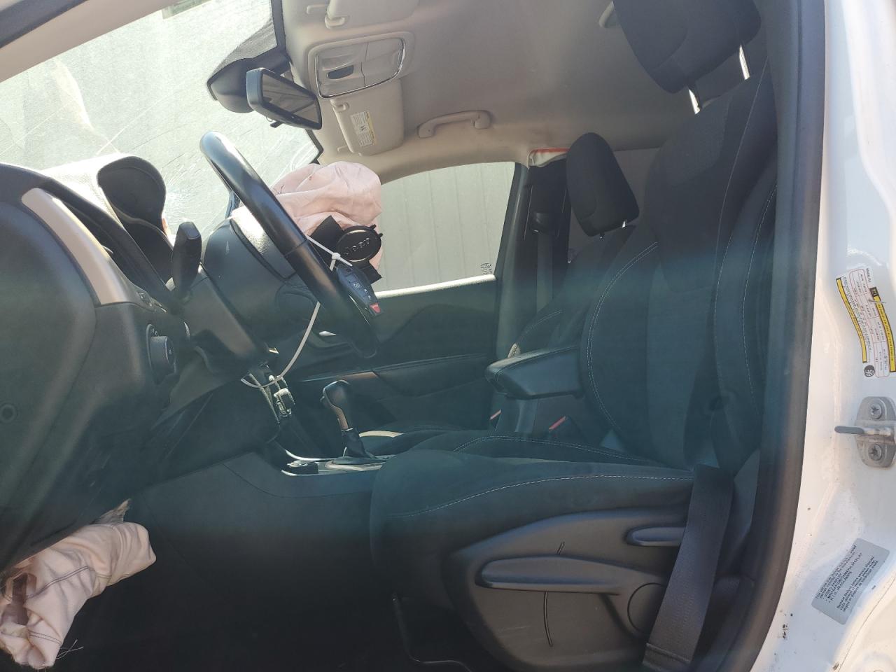 2015 Jeep Cherokee Latitude White vin: 1C4PJMCS5FW750659 Damage: Airbag - Front Left, Deployed, Replacement Required