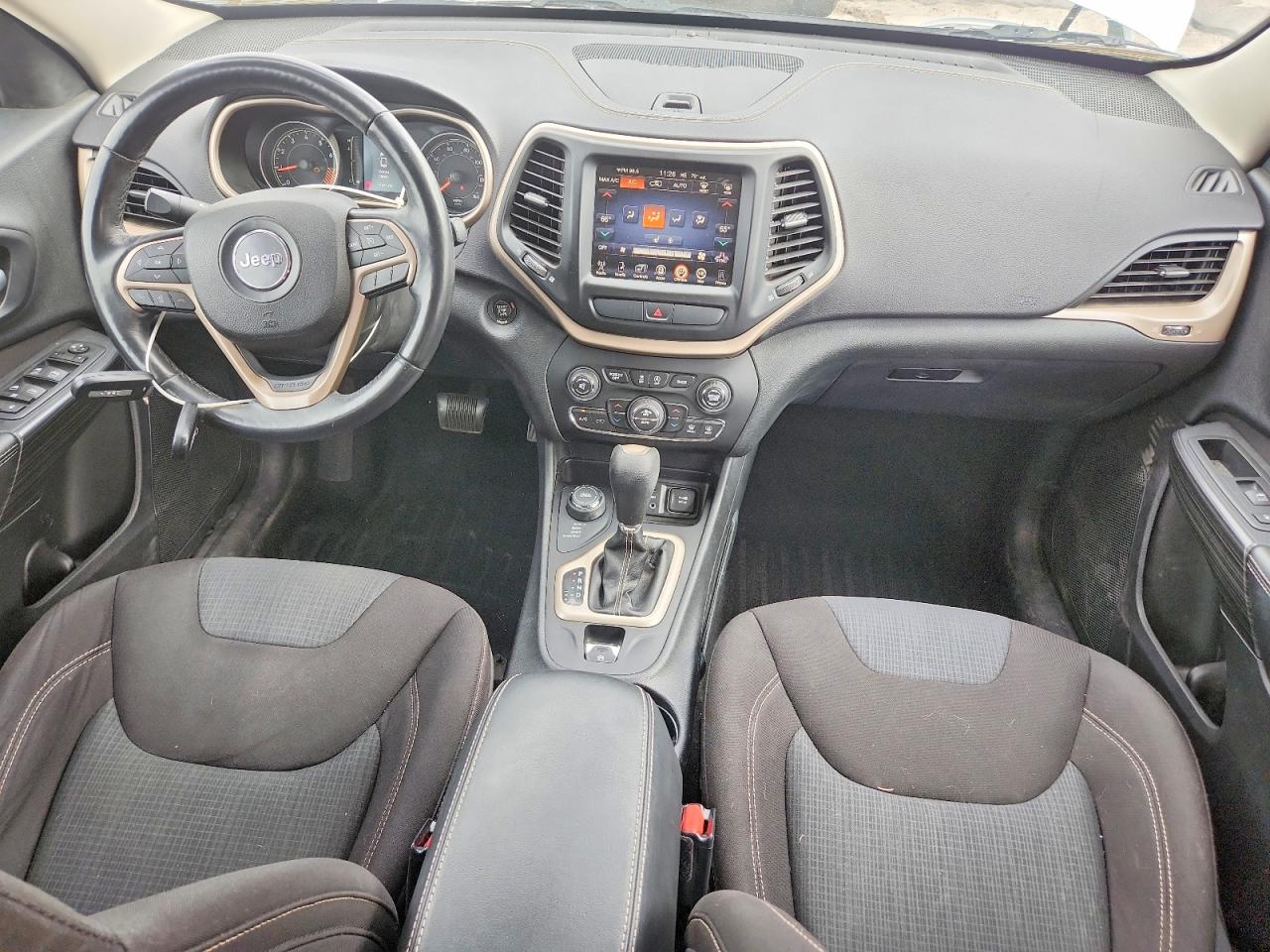 2015 Jeep Cherokee Latitude White vin: 1C4PJMCS5FW792989