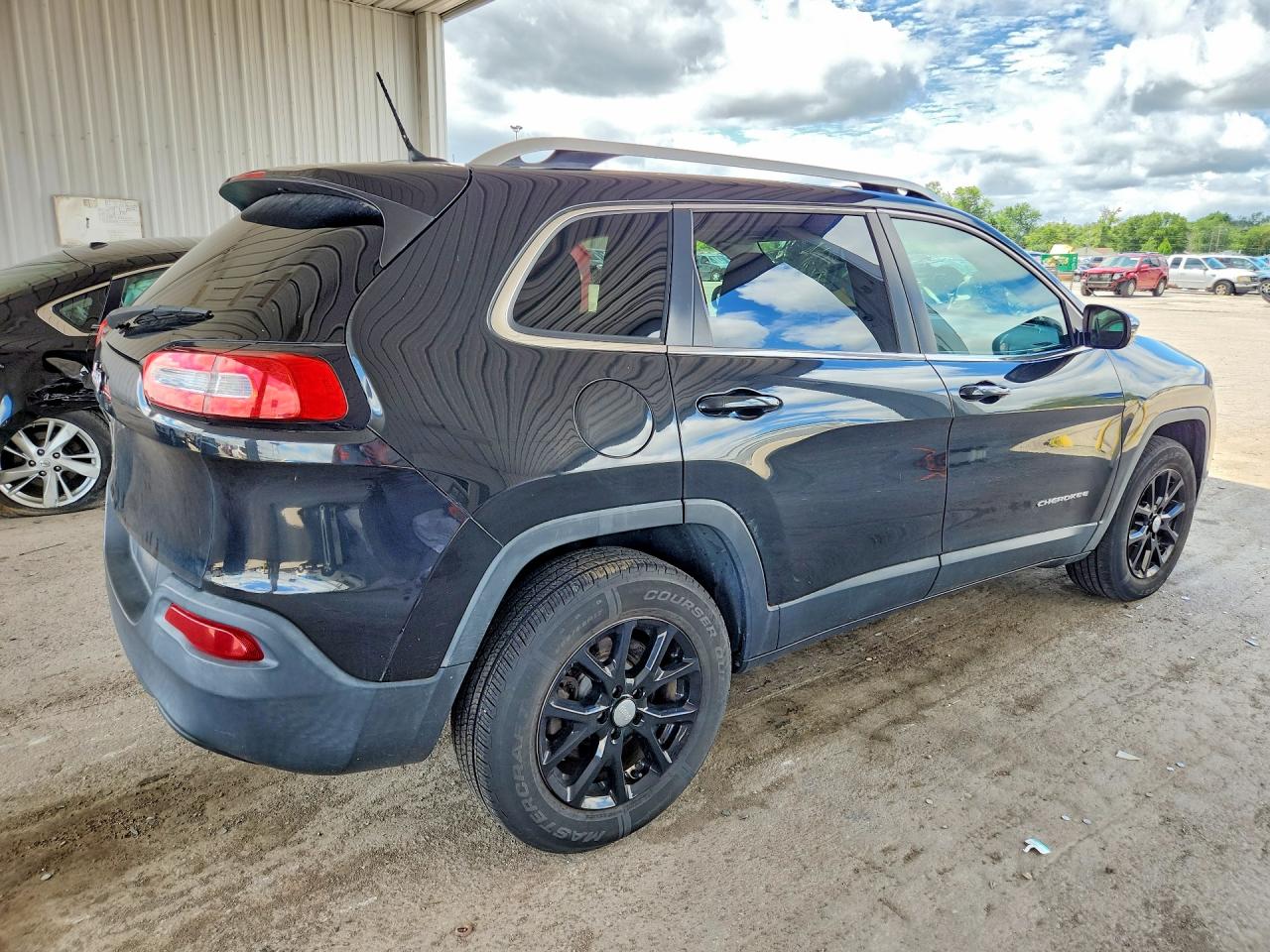 2014 Jeep Cherokee Latitude Black vin: 1C4PJMCS6EW128246