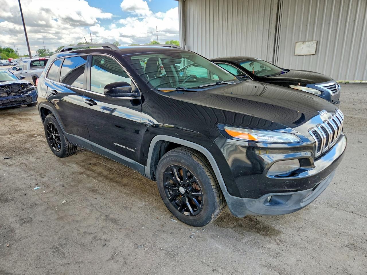 2014 Jeep Cherokee Latitude Black vin: 1C4PJMCS6EW128246
