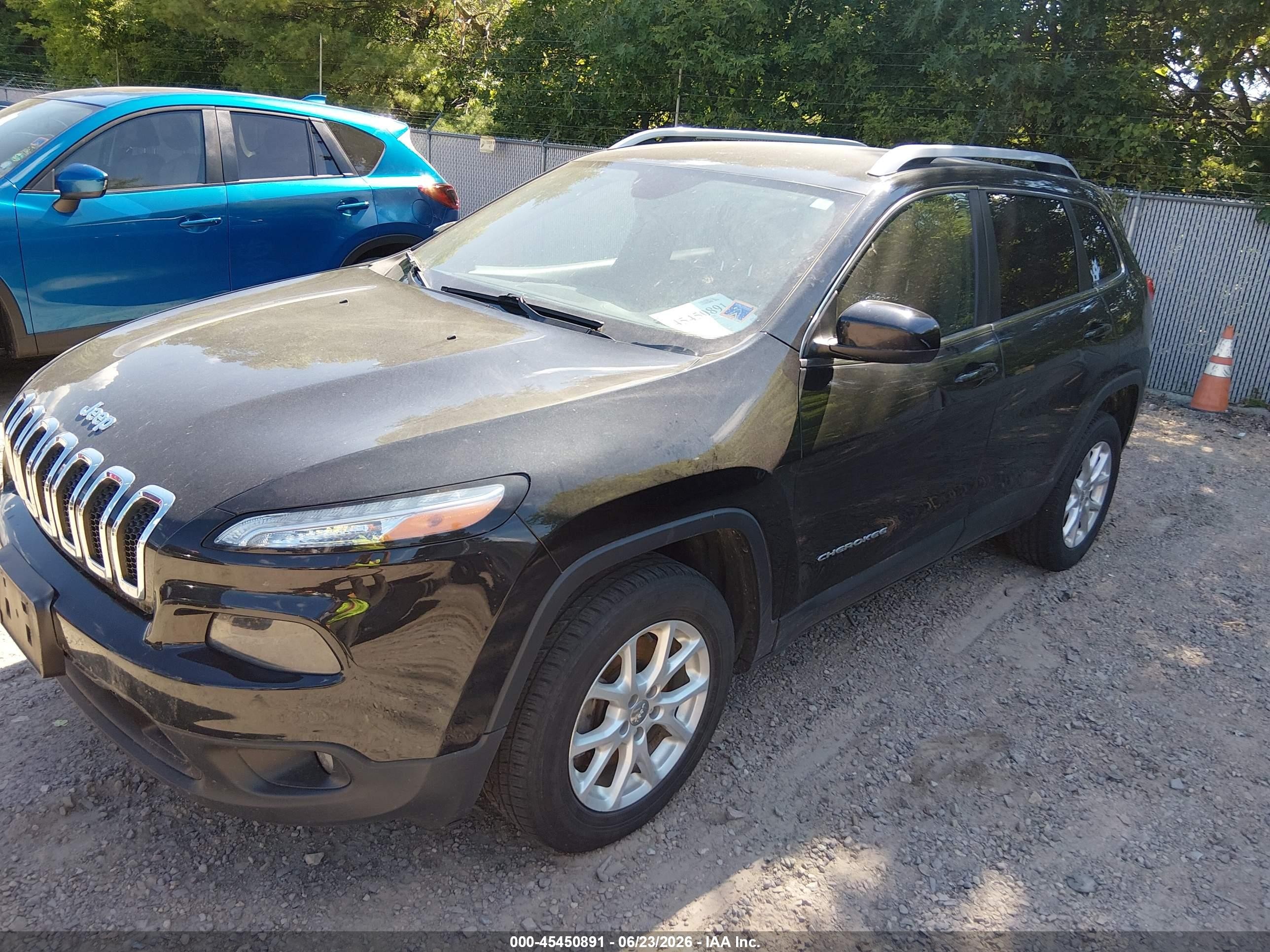 2014 Jeep Cherokee Latitude Black vin: 1C4PJMCS6EW219310