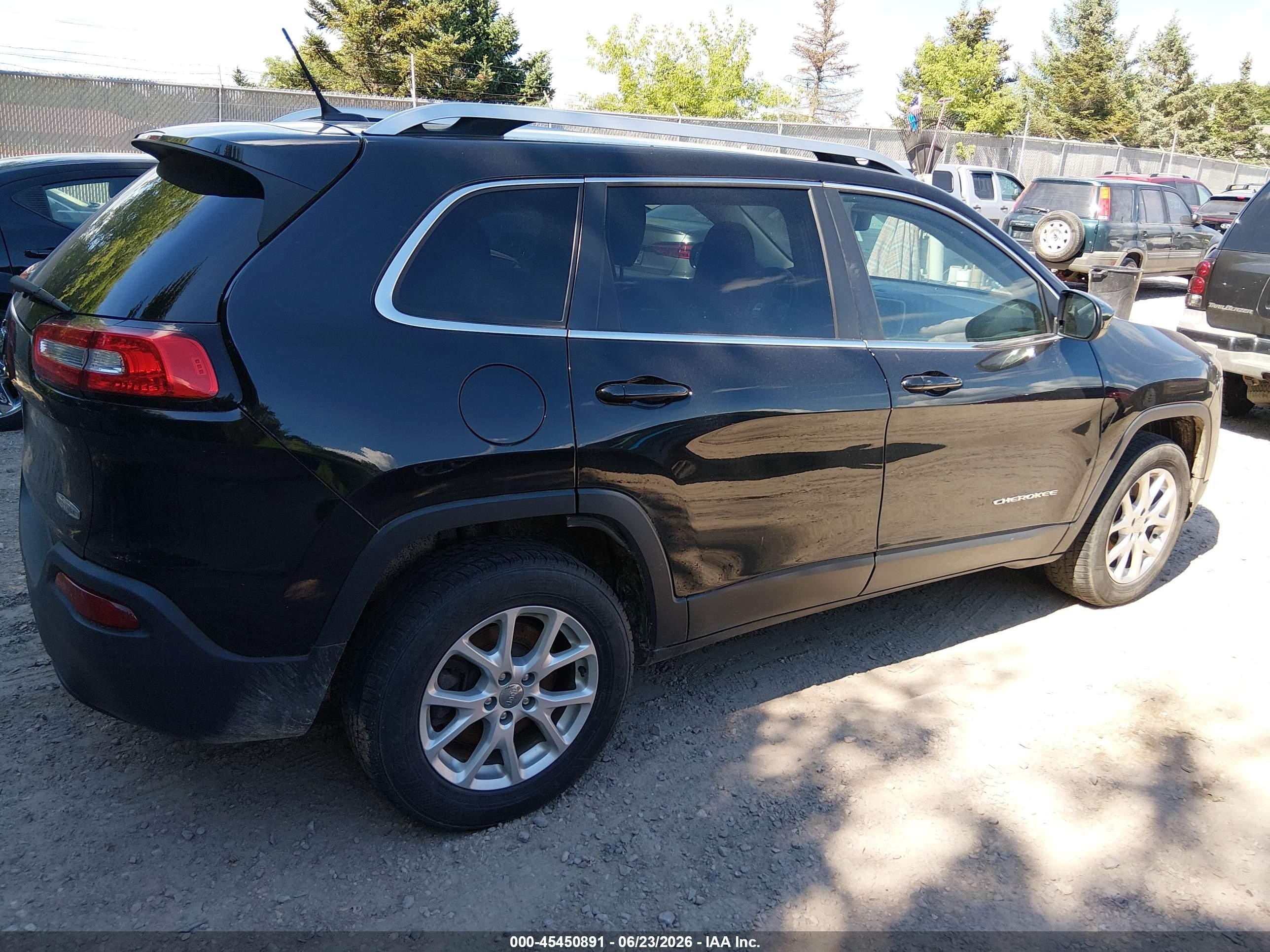 2014 Jeep Cherokee Latitude Black vin: 1C4PJMCS6EW219310