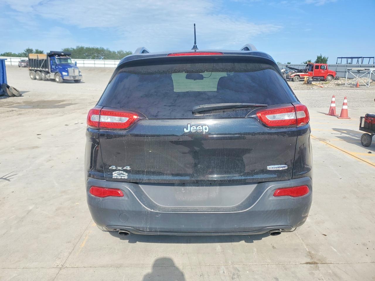 2014 Jeep Cherokee Latitude Black vin: 1C4PJMCS6EW232395