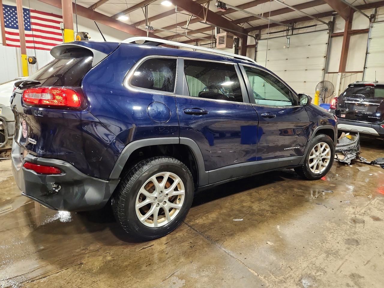 2015 Jeep Cherokee Latitude Blue vin: 1C4PJMCS6FW505630