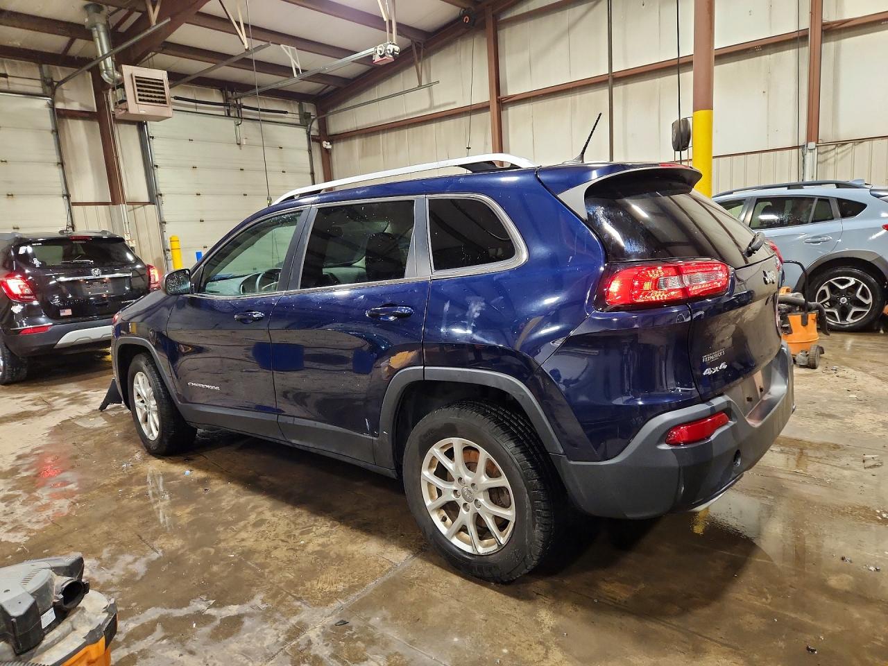 2015 Jeep Cherokee Latitude Blue vin: 1C4PJMCS6FW505630