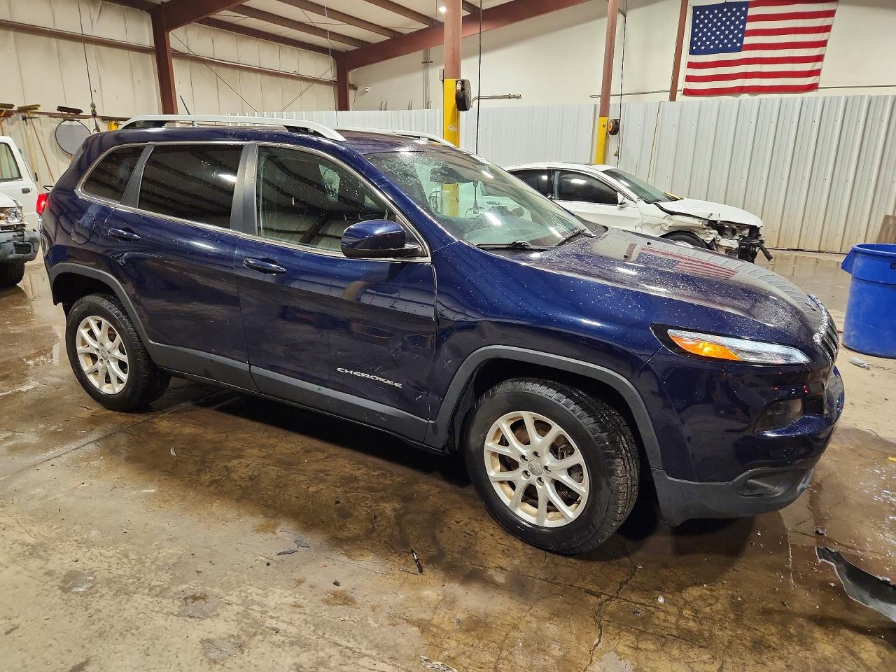 2015 Jeep Cherokee Latitude Blue vin: 1C4PJMCS6FW505630