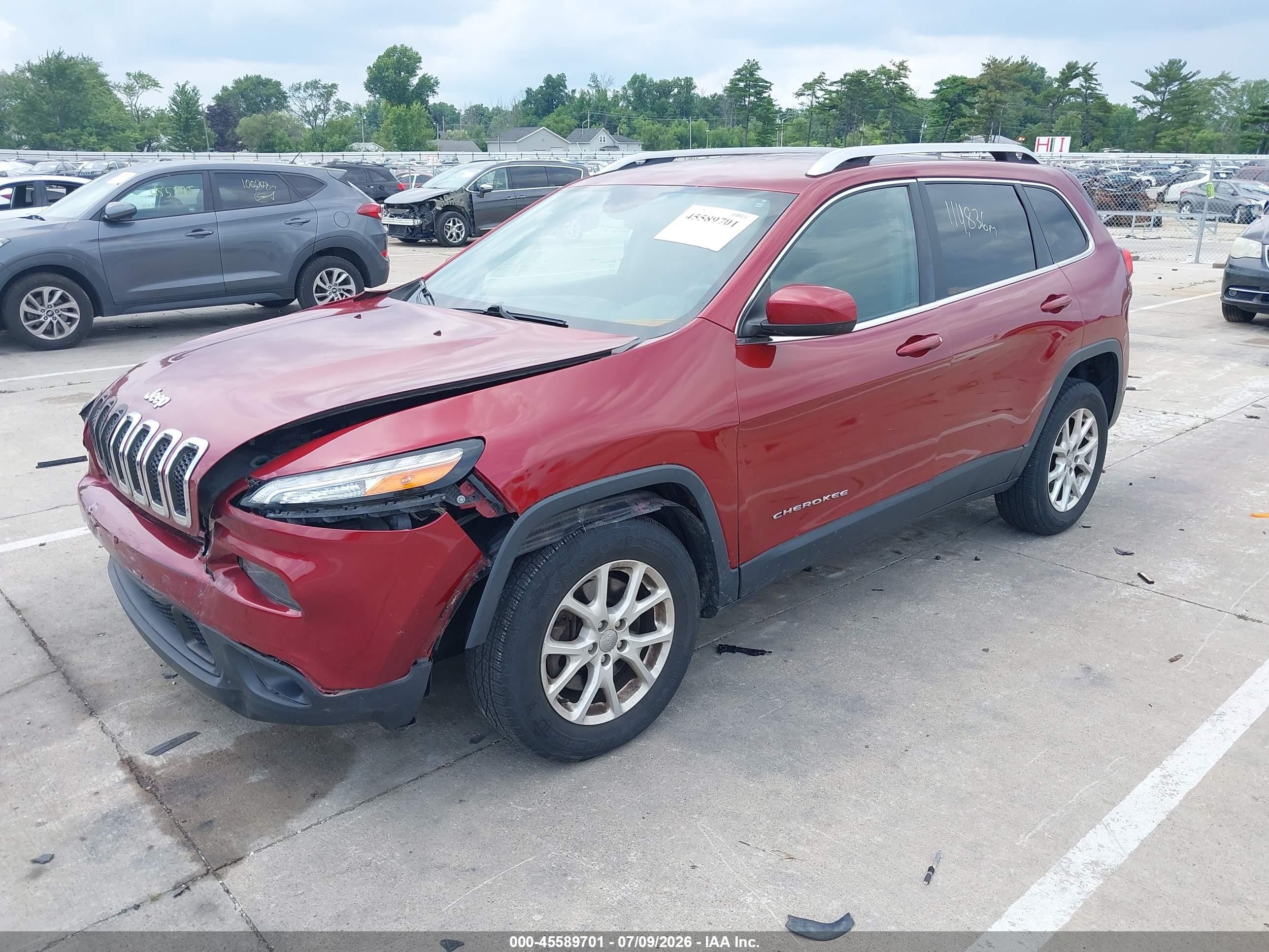 2015 Jeep Cherokee Latitude Red vin: 1C4PJMCS6FW528597