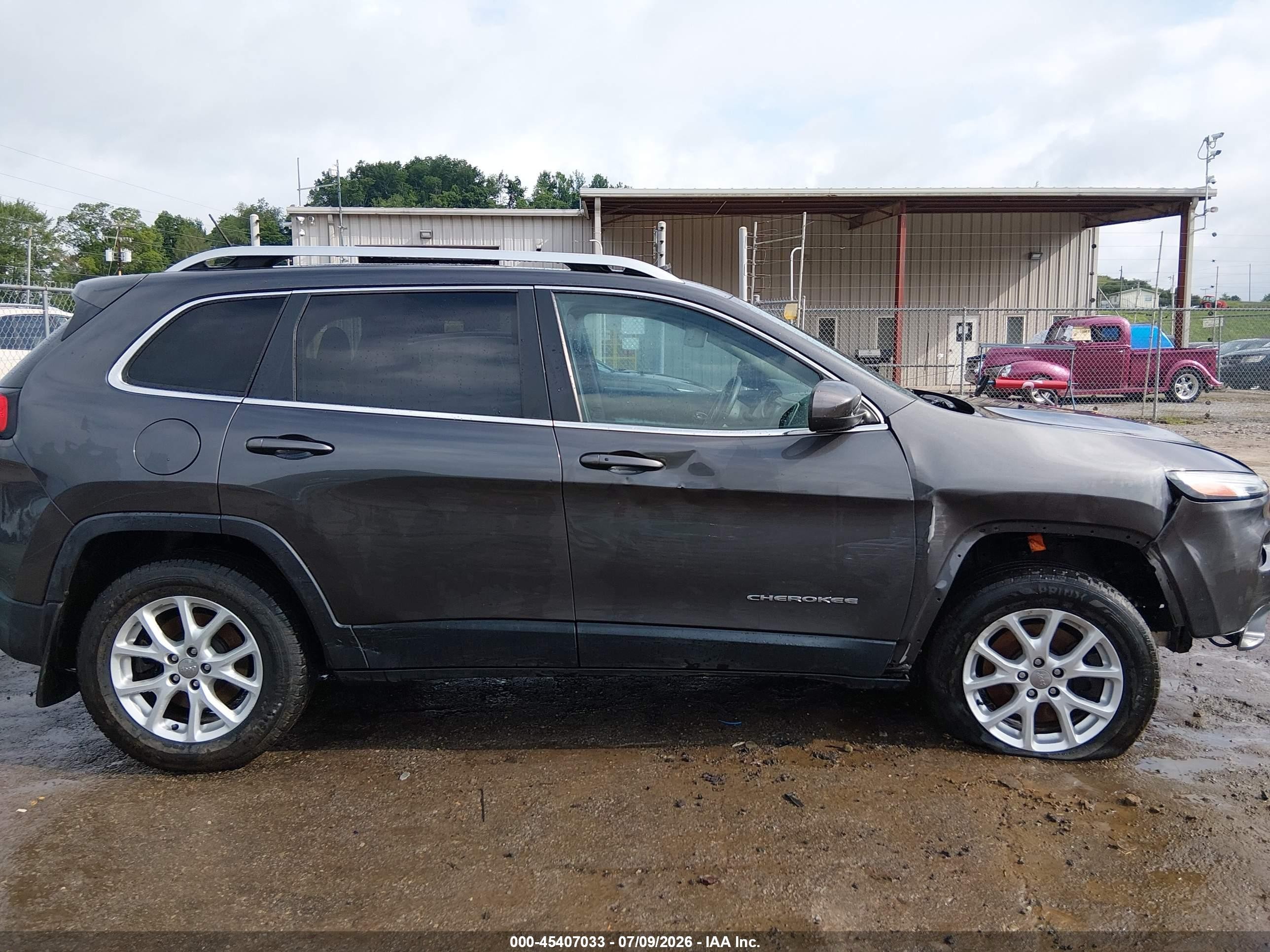 2015 Jeep Cherokee Latitude Gray vin: 1C4PJMCS6FW551961